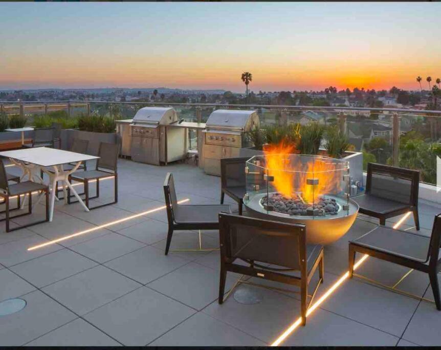 Relax On Wilshire With A View Lejlighed Los Angeles Eksteriør billede